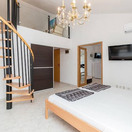 Rooms & Apartments Hegic Задар Екстериор снимка